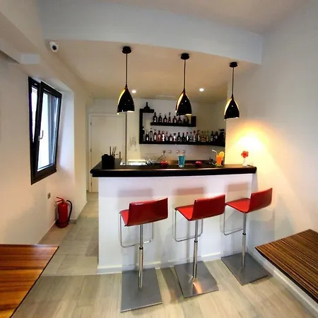 Aura Boutique Hotel 3*